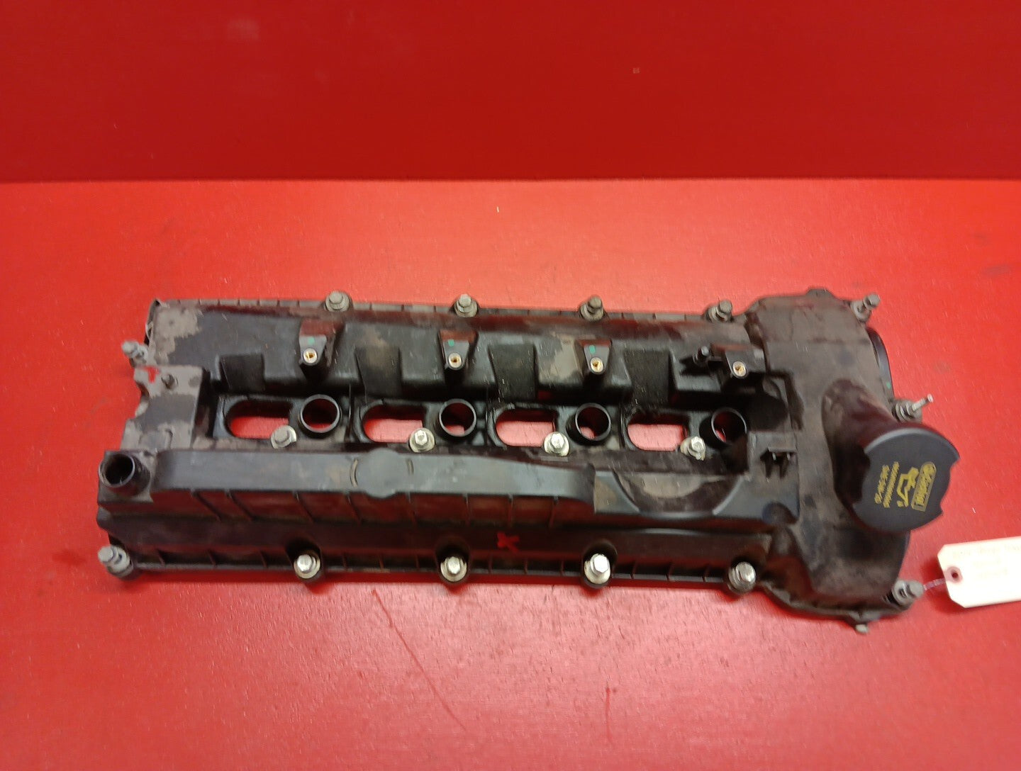 2010-2023 Land Rover Range Rover 5.0L Left Driver Valve Cover LR113202