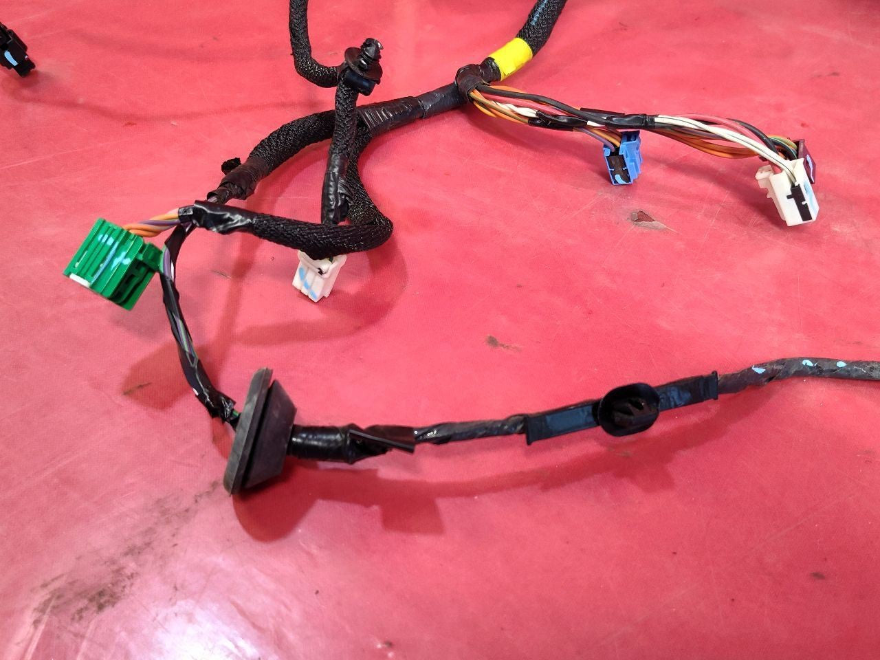 2013-2015 Dodge Ram 1500 2500 3500 Front Right Passenger Door Wiring Harness