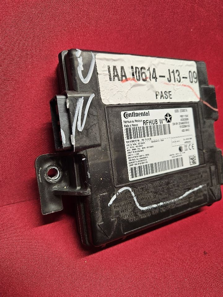 2016 2017 Durango / Grand Cherokee Multifunction Keyless Hub Receiver Module