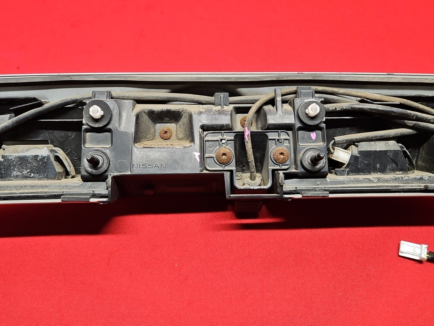 2011 - 2014 Nissan Juke Rear Liftgate Hatch Handle Finish Panel w/ Camera - QX1