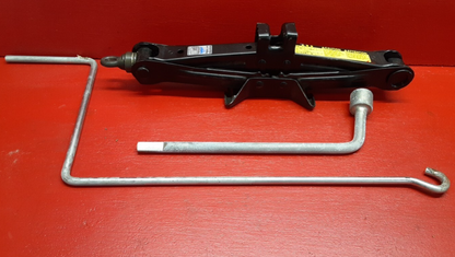 2007 - 2012 Toyota Camry Prius Floor Jack, Handle and Wheel Lug Wrench Set
