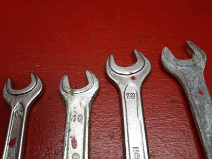 1998 1999 2000 Volvo S70 V70 Spare Tire Jack and Tools Set 9170161