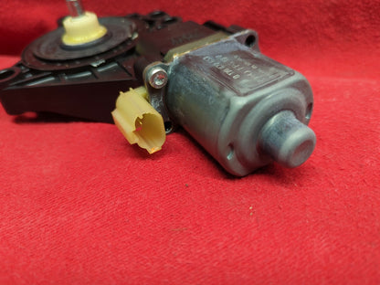 2011 - 2015 Hyundai Sonata - Passenger Side / Right Rear Door Window Motor 