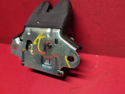 Hyundai 2009 2010 Sonata 2010 - 2016 Genesis Coupe Trunk Latch 81230-0A501
