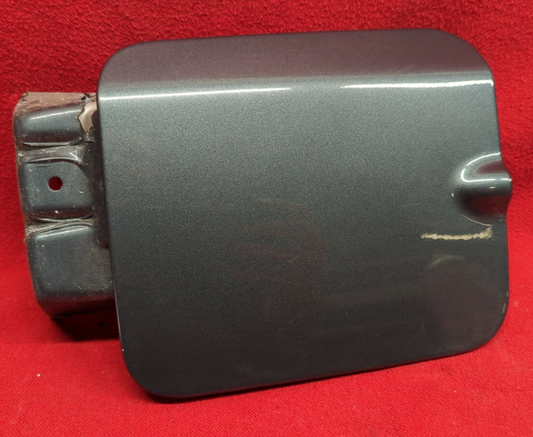 2006 2007 2008 2009 2010 Dodge Charger Fuel Gas Filler Door Lid Magnesium Pearl