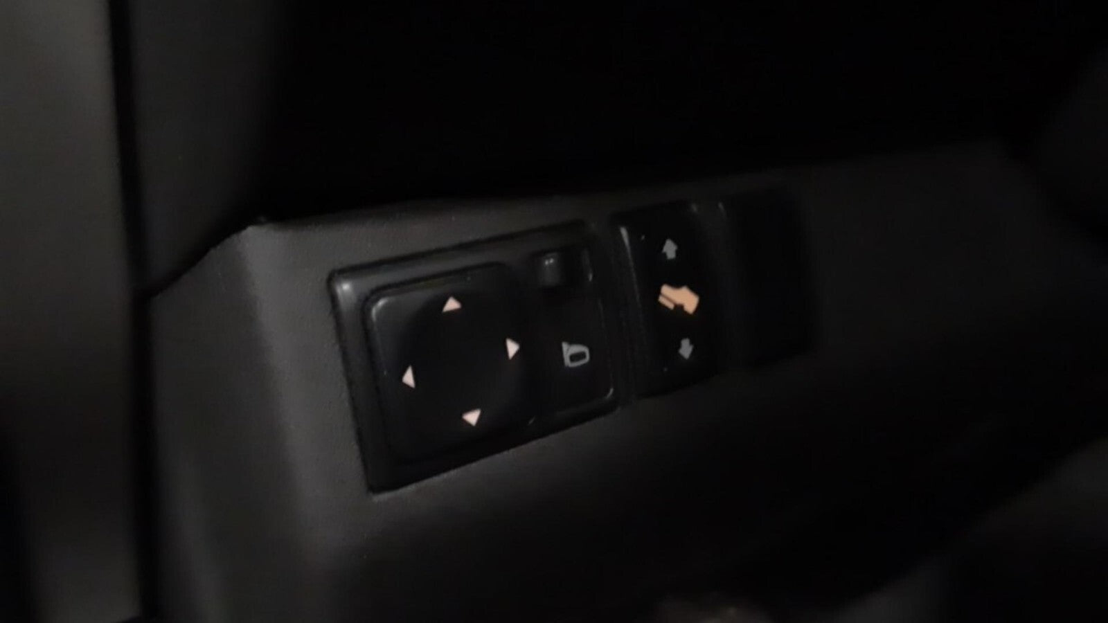 2005 2006 2007 Nissan Pathfinder Power Mirror Switch w/ Pedal Adjust Switch