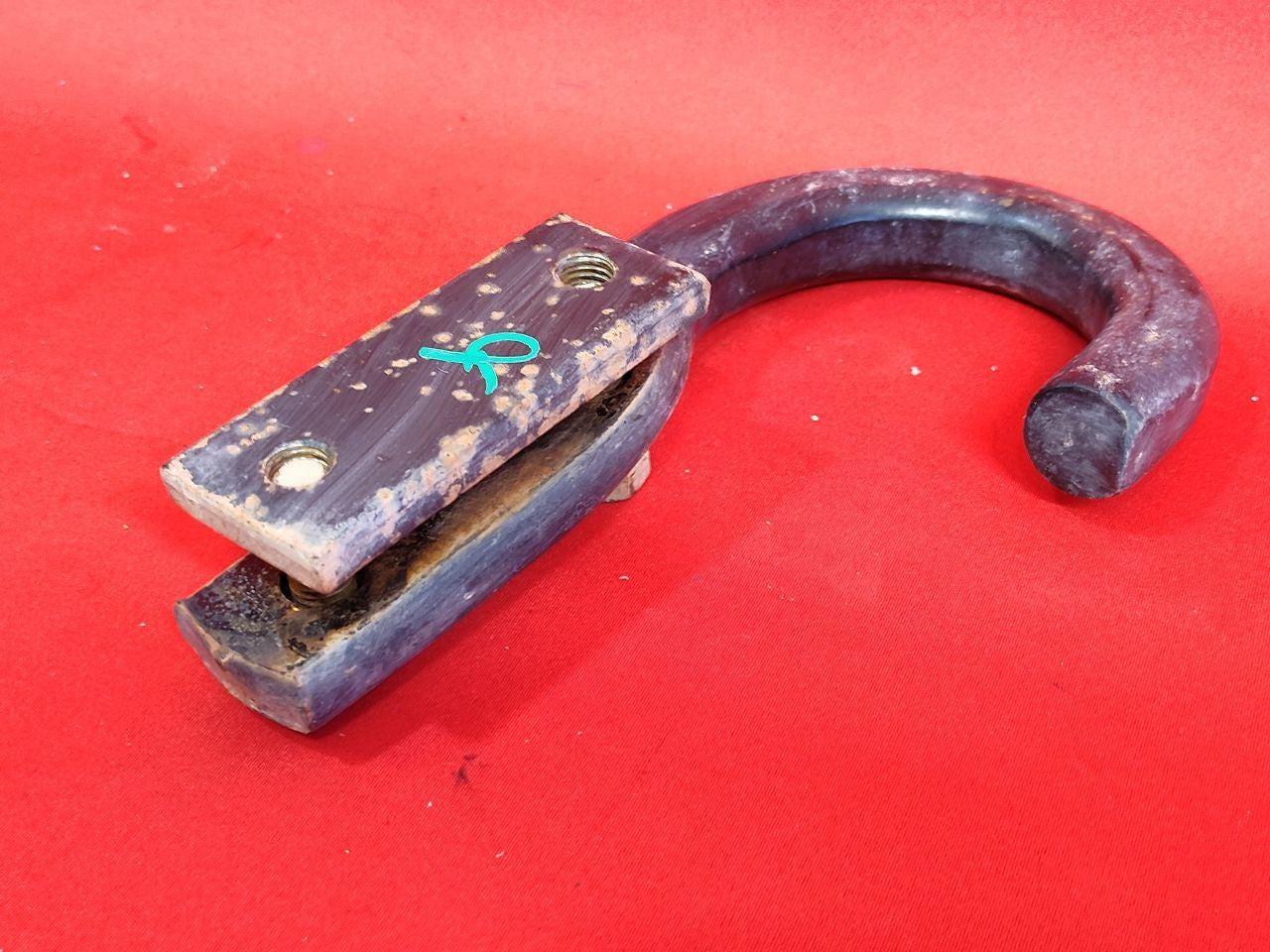 1988-2000 Chevy GMC Oldsmobile Cadillac SUV / Pickup Front Recovery Tow Hook Set