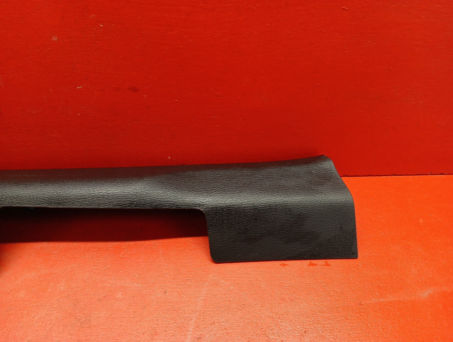 2022-2023 Mitsubishi Outlander Front Right Scuff Sill Trim 7656A358XA