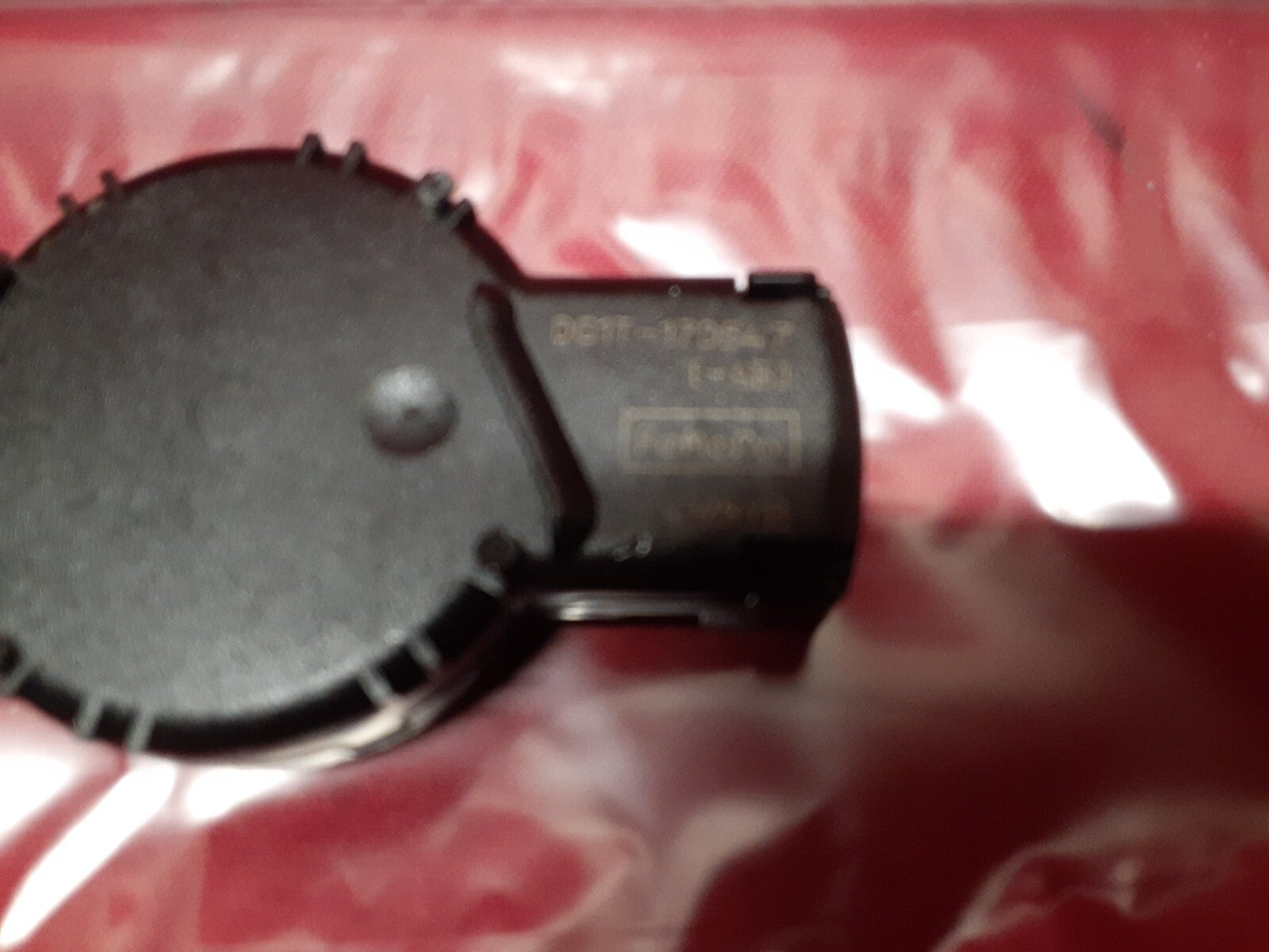 2013 - 2022 Ford / Lincoln Rearview Mirror Rain Sensor DG1T-17DS47-AB