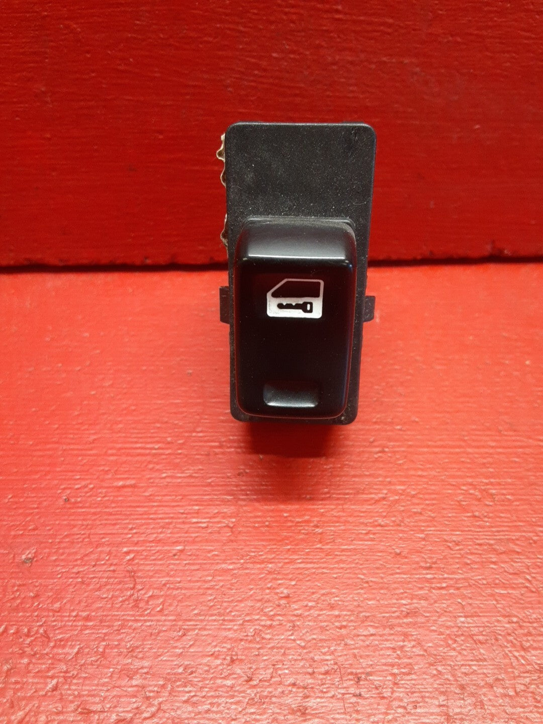 2000 - 2006 Nissan Sentra RIGHT FRONT PASSENGER SIDE Door Lock Switch