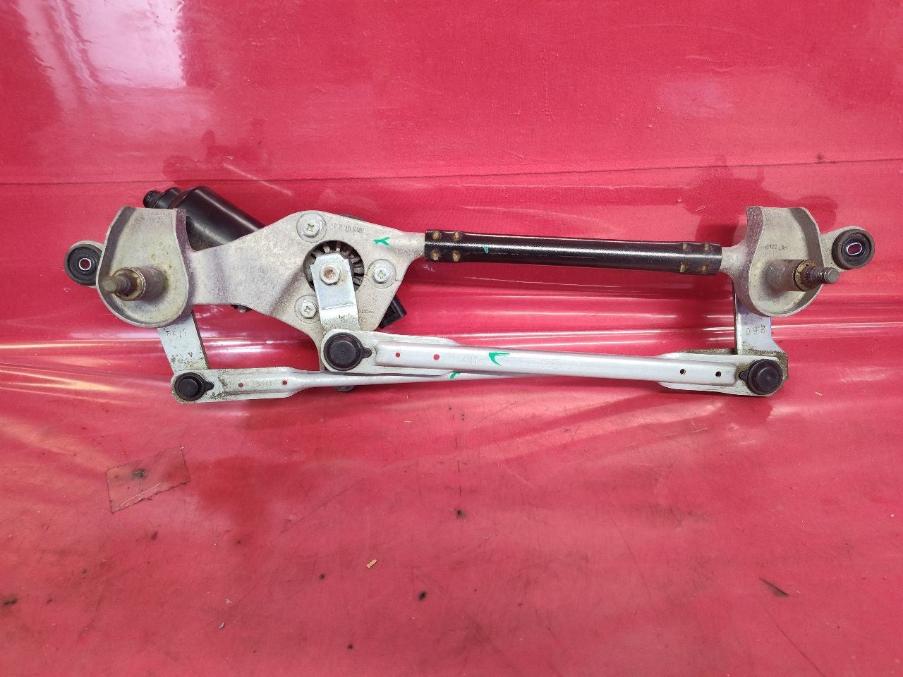 2019-2024 Kia Forte Front Windshield Wiper Transmission Linkage w/ Motor - 68k