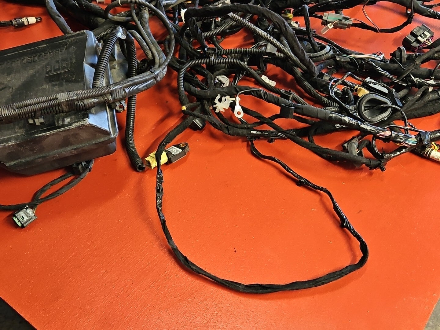 Fiat 500E ELECTRIC ONLY Body Wiring Harness - 68206061AE OEM - Complete no Cuts