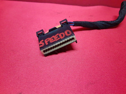 2013 Lincoln MKT Speedometer Instrument Cluster 	DE9Z-10849-AA    PIGTAIL WIRE