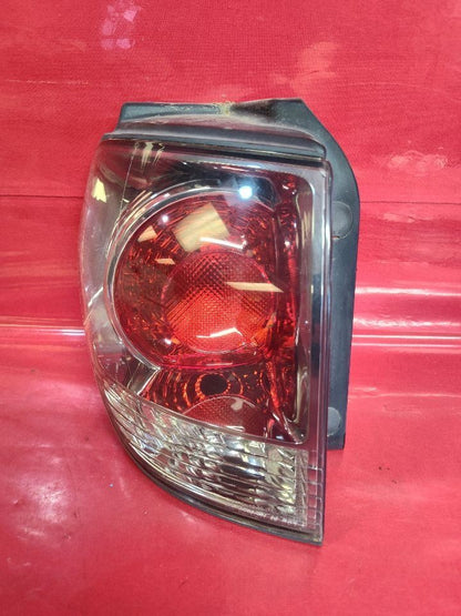 2000-2003 Lexus RX300 Left Driver OUTER Quarter Panel Mounted Tail Light Lamp