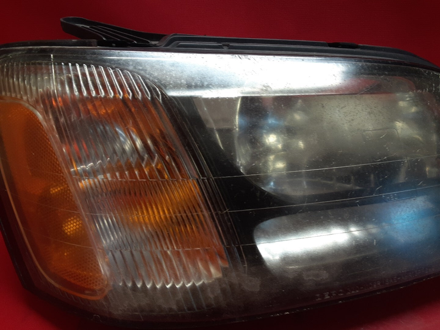 2000-2006 Subaru Outback Front Right Passenger Headlight Assembly 84001AE14A