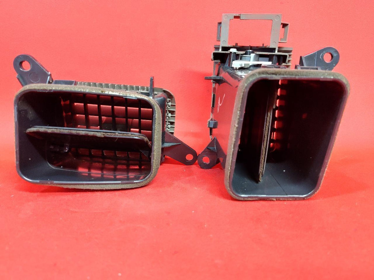 1998-2005 Lexus GS300 / 01-05 GS430 Left Right Dash Air Vent Register SET