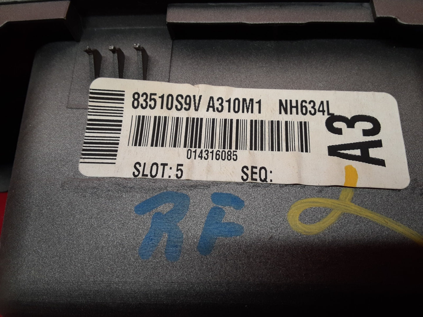 2006 - 2008 Honda Pilot FRONT PASSENGER SIDE WINDOW SWITCH w/BEZEL 83511S9VA10ZA