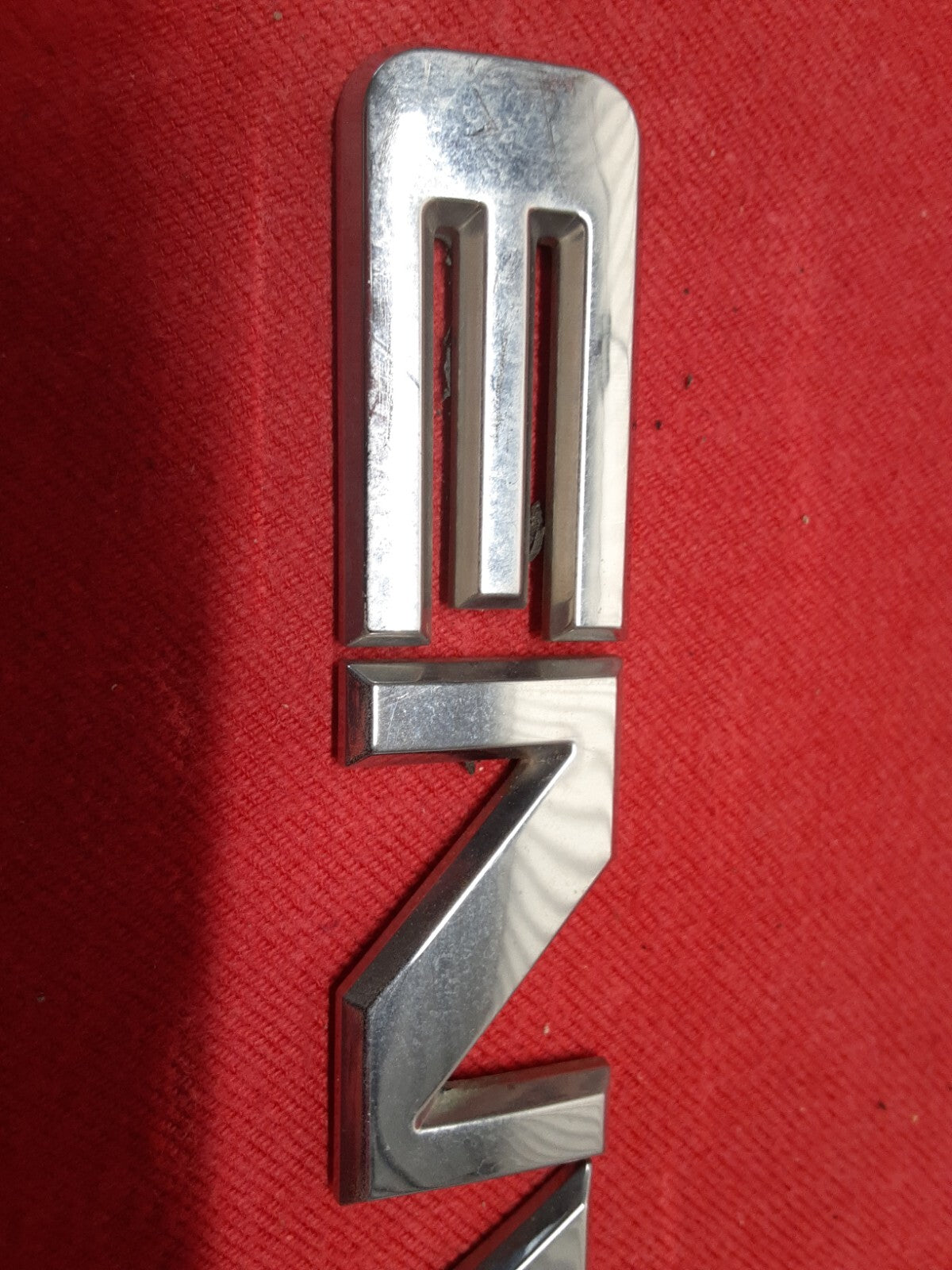 2006 2007 2008 2009 GMC Envoy XL Left or Right Door Emblem Badge Nameplate