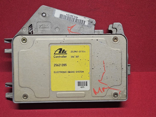 1996-1999 Oldsmobile Aurora Buick Riviera ABS Control Module w/ Traction