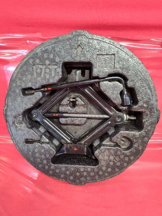2015-2019 Hyundai Sonata Emergency Spare Tire Scissor Jack Foam Tool Set Kit