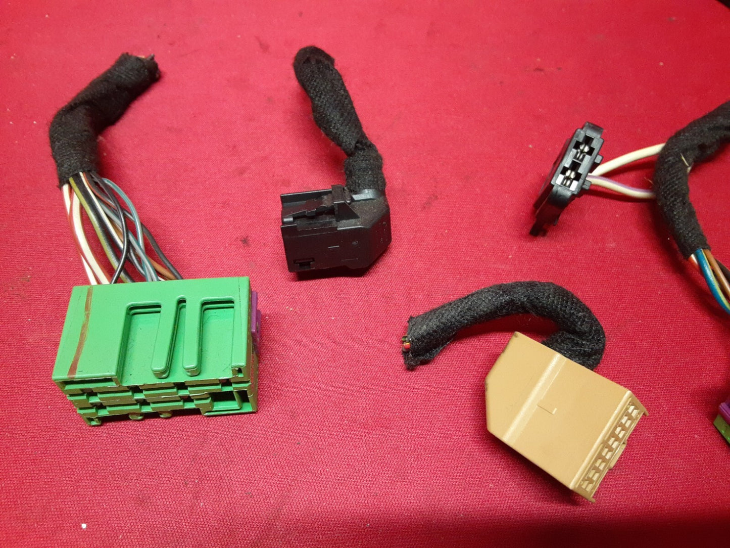 2002 - 2005 Audi HVAC Climate Control Unit Heated Seats 4B0-820-043-AR  PIGTAILS
