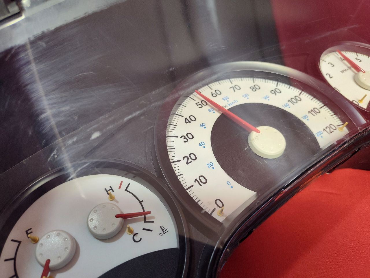 2008 Dodge Durango Speedometer Instrument Cluster MPH Black Backing Bezel
