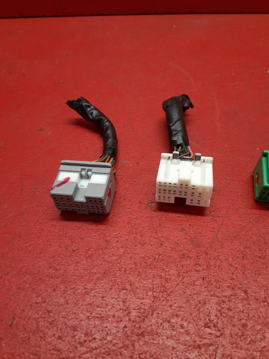 2012 2013 Kia Soul Body Control Module BCM Unit Pigtails 95400-2K160