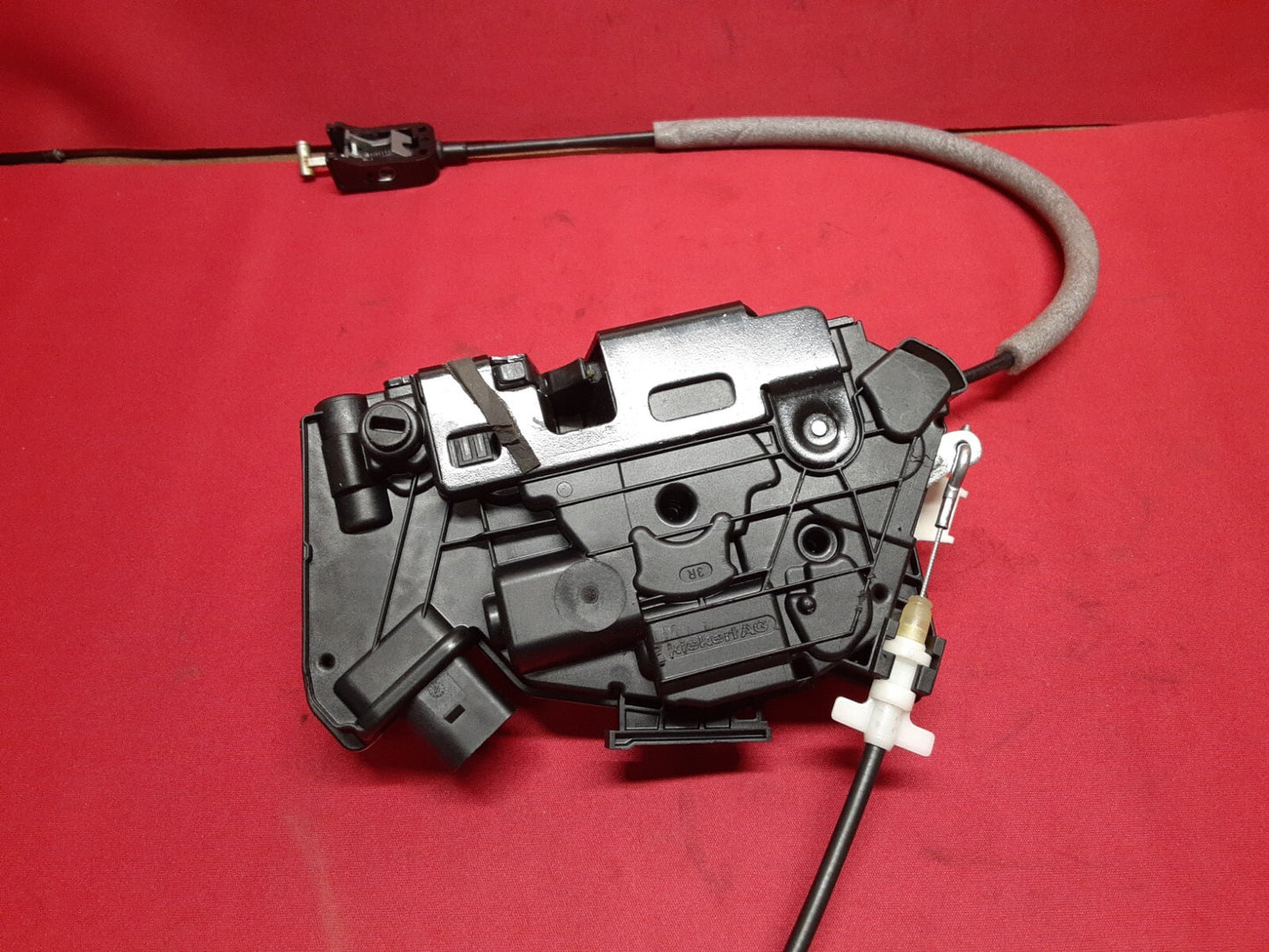 2009 - 2012 VW Tiguan / CC REAR RIGHT PASSENGER Door Latch Lock Actuator