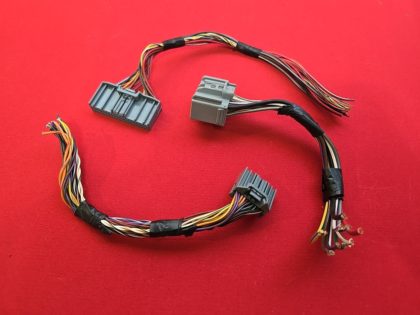 2010-2017 Land Rover LR3 LR4 Range Rover Keyless Entry Module - PIGTAILS ONLY