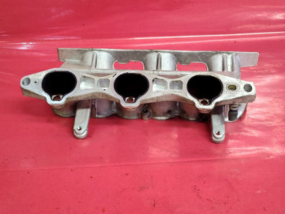 2003-2006 Mitsubishi Montero 3.8L V6 Intake Manifold LOWER Inlet MR561580