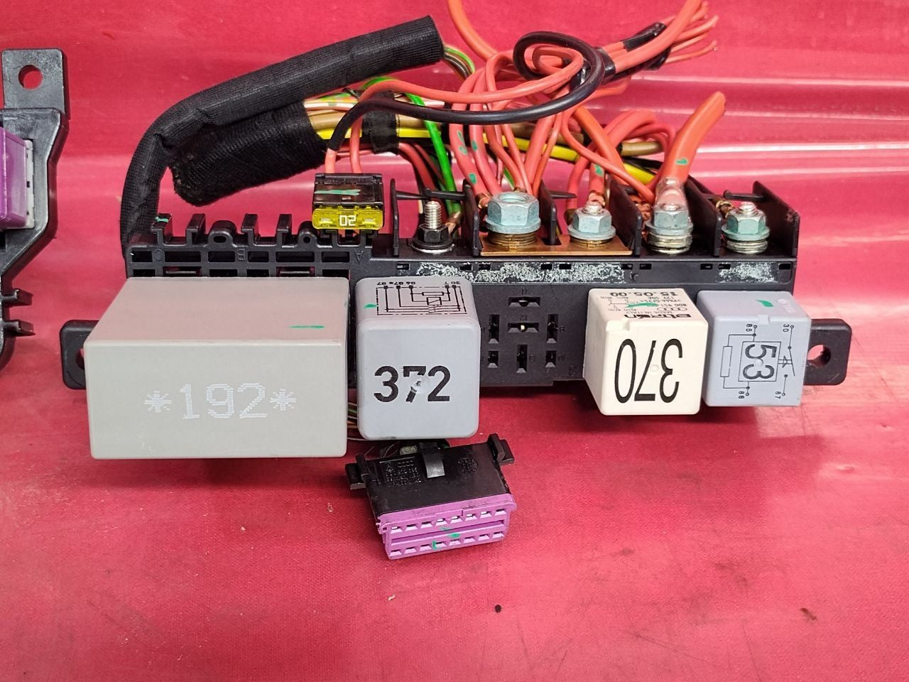 2001 VW Volkswagen Passat 2.8L V6 A/T AWD Interior Cabin Fuse Box Relay Set
