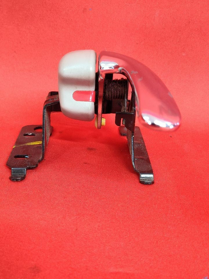 1995-1999 Oldsmobile Aurora RIGHT PASSENGER Front -or- Rear Interior Door Handle
