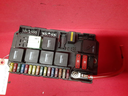 2005 Land Rover Range Rover HSE 4.4L V8 REAR Fuse Box Block YQE500290