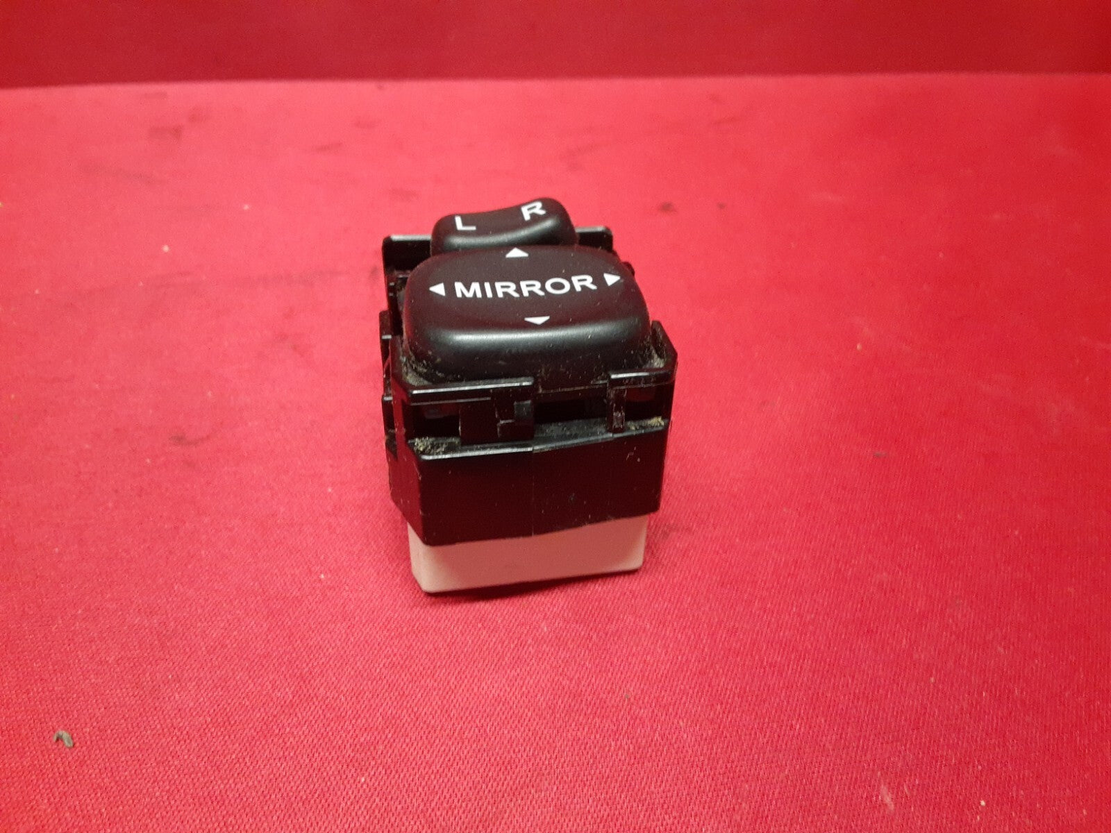 2001 - 2017 Toyota Scion Side View Wing Mirror Adjustment Switch 84872-02060