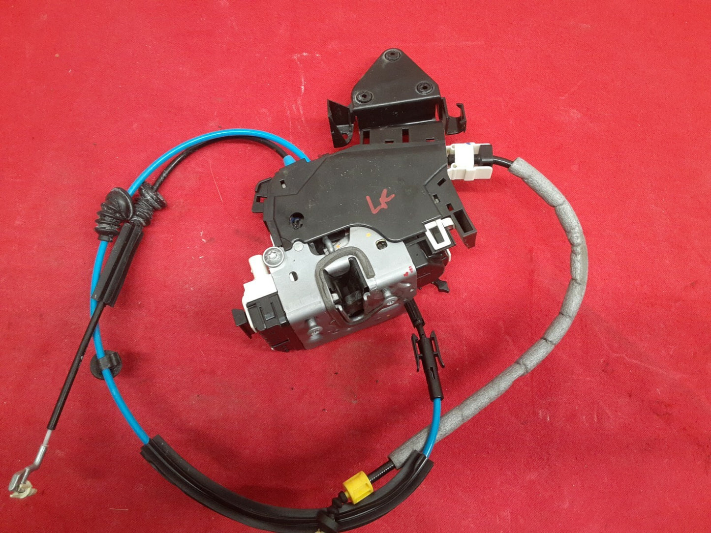 2008 - 2014 Mercedes C250 C300 C350 LEFT DRIVER REAR Door Lock Actuator
