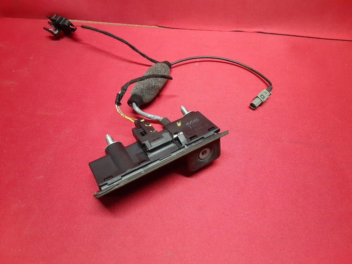2008 - 2018 Audi Rear Liftgate / Deck Lid Release Switch Handle w/ Backup Camera