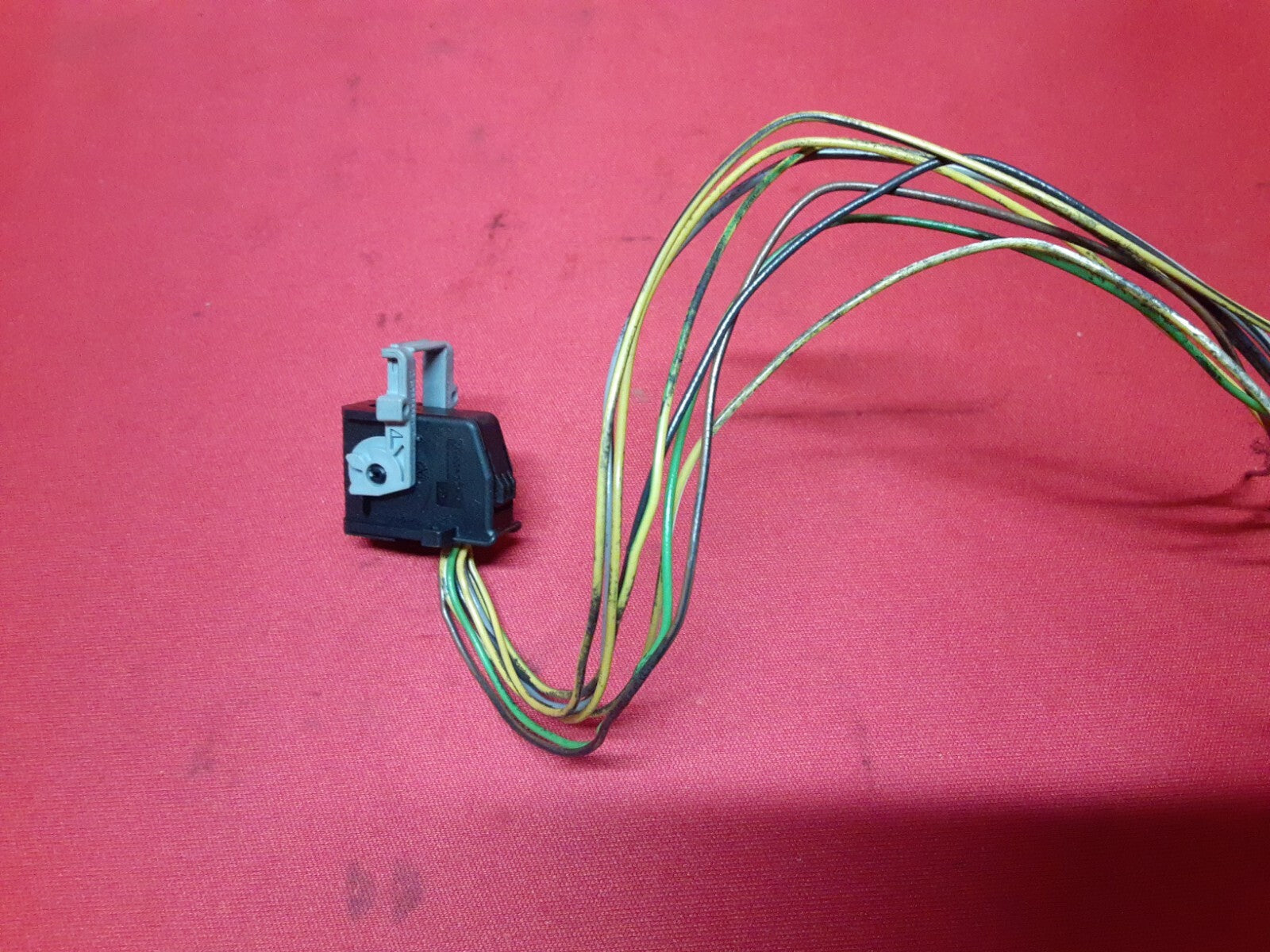 2003 - 2006 Range Rover HSE Headlight Switch w/ Auto Lamps YUD500880PUY  PIGTAIL