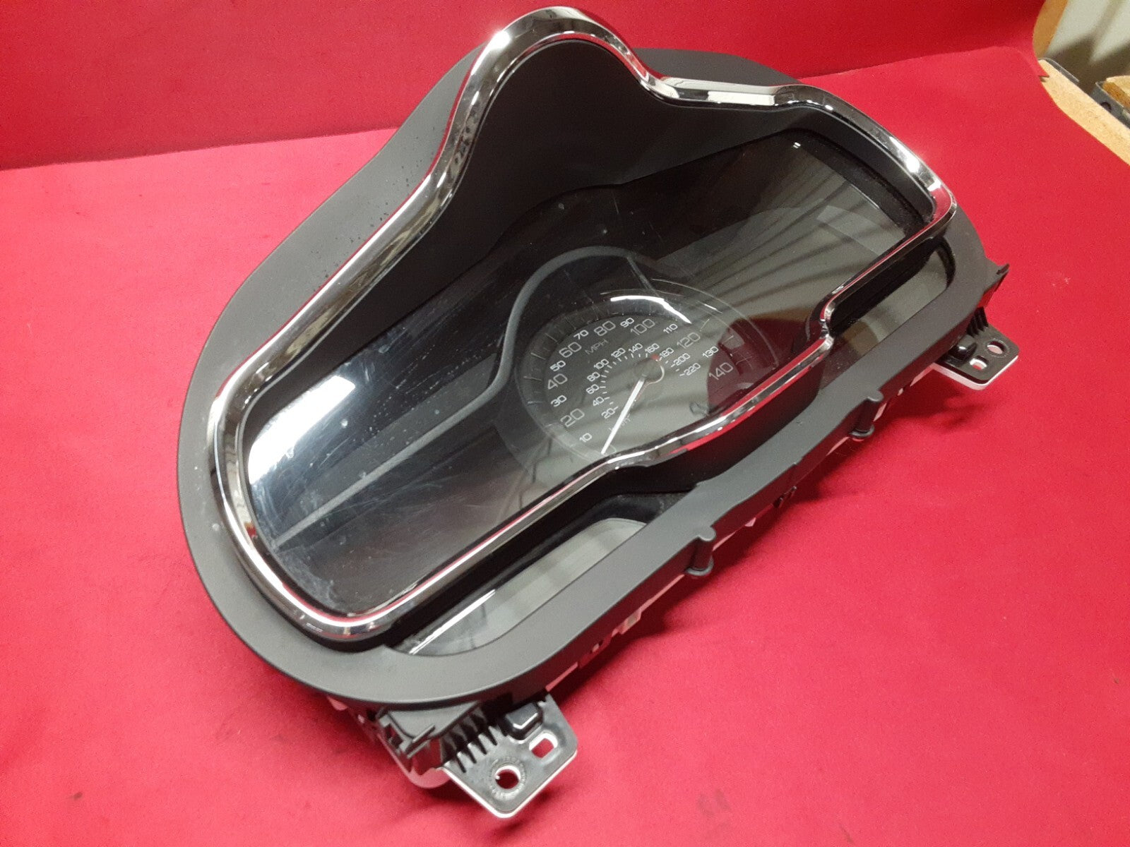 2013 Lincoln MKT Ecoboost/Base Speedometer Instrument Cluster 	DE9Z-10849-AA