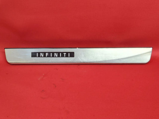 2011-2020 Infiniti Qx56 Qx80 Front RIGHT PASSENGER Illuminated Scuff Kick Plate