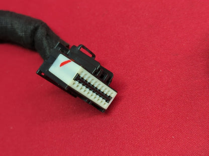 2010 - 2016 - GM Keyless Entry Module / BCM - 13578644 - 5DK 009703-01  PIGTAILS