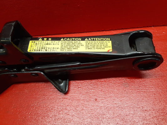 2007 - 2012 Toyota Camry Prius Floor Jack, Handle and Wheel Lug Wrench Set