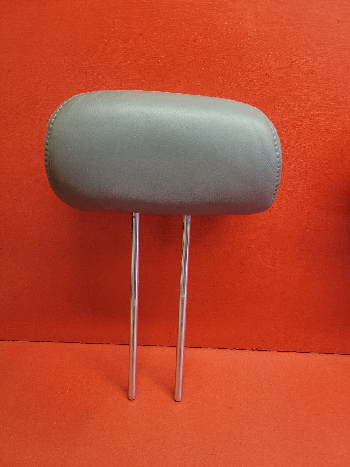 2004 2005 2006 Acura MDX Rear Headrest Gray Leather - SET OF 3 GRAY