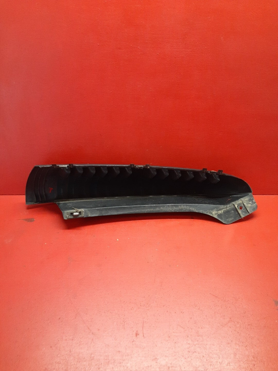 2000-2006 Chevrolet Suburban Right Quarter Panel Upper Applique 15765114