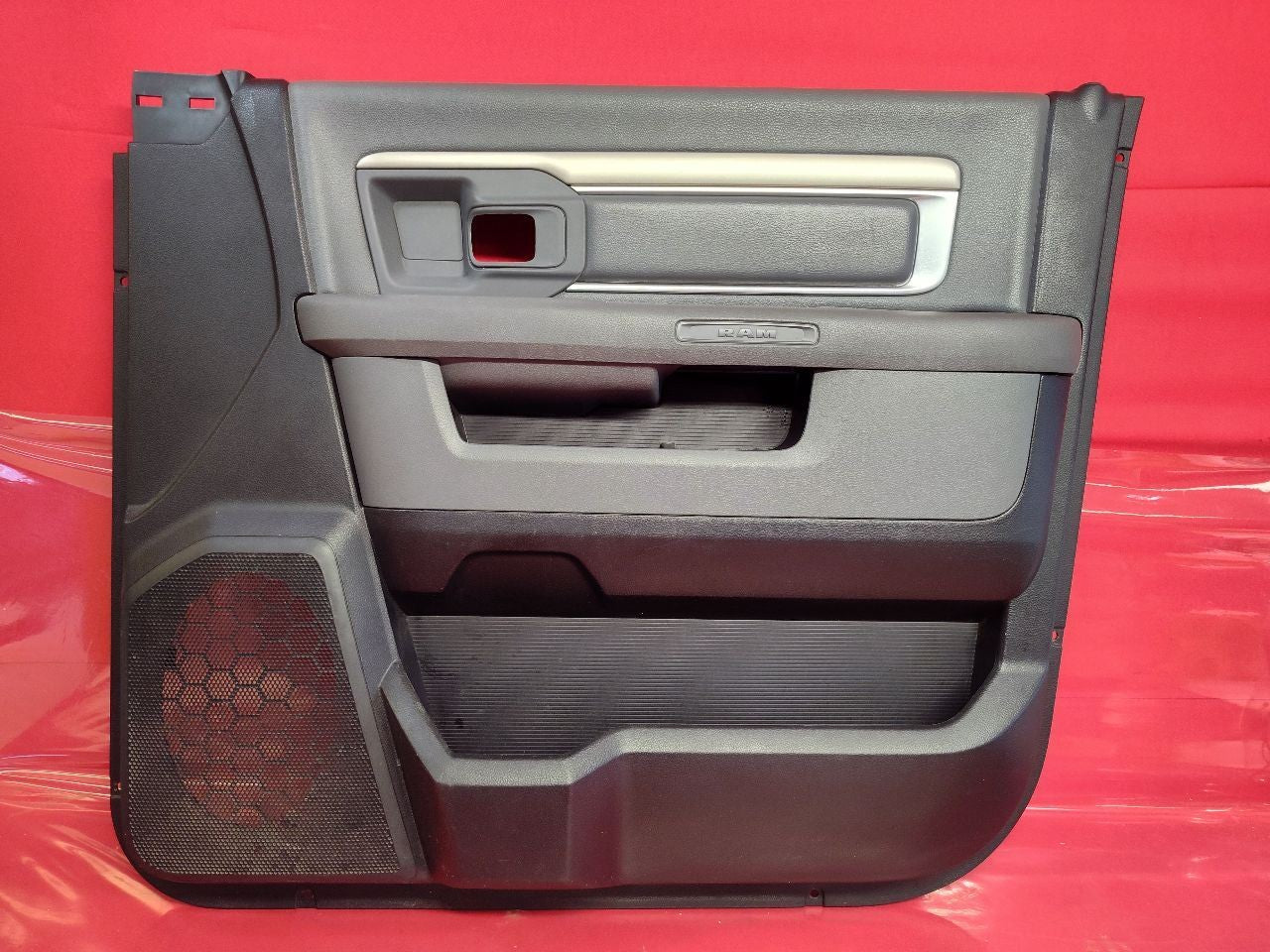 2013-2019 Dodge Ram HEMI Front Right Passenger Door Trim Panel -X8 Black / Grey