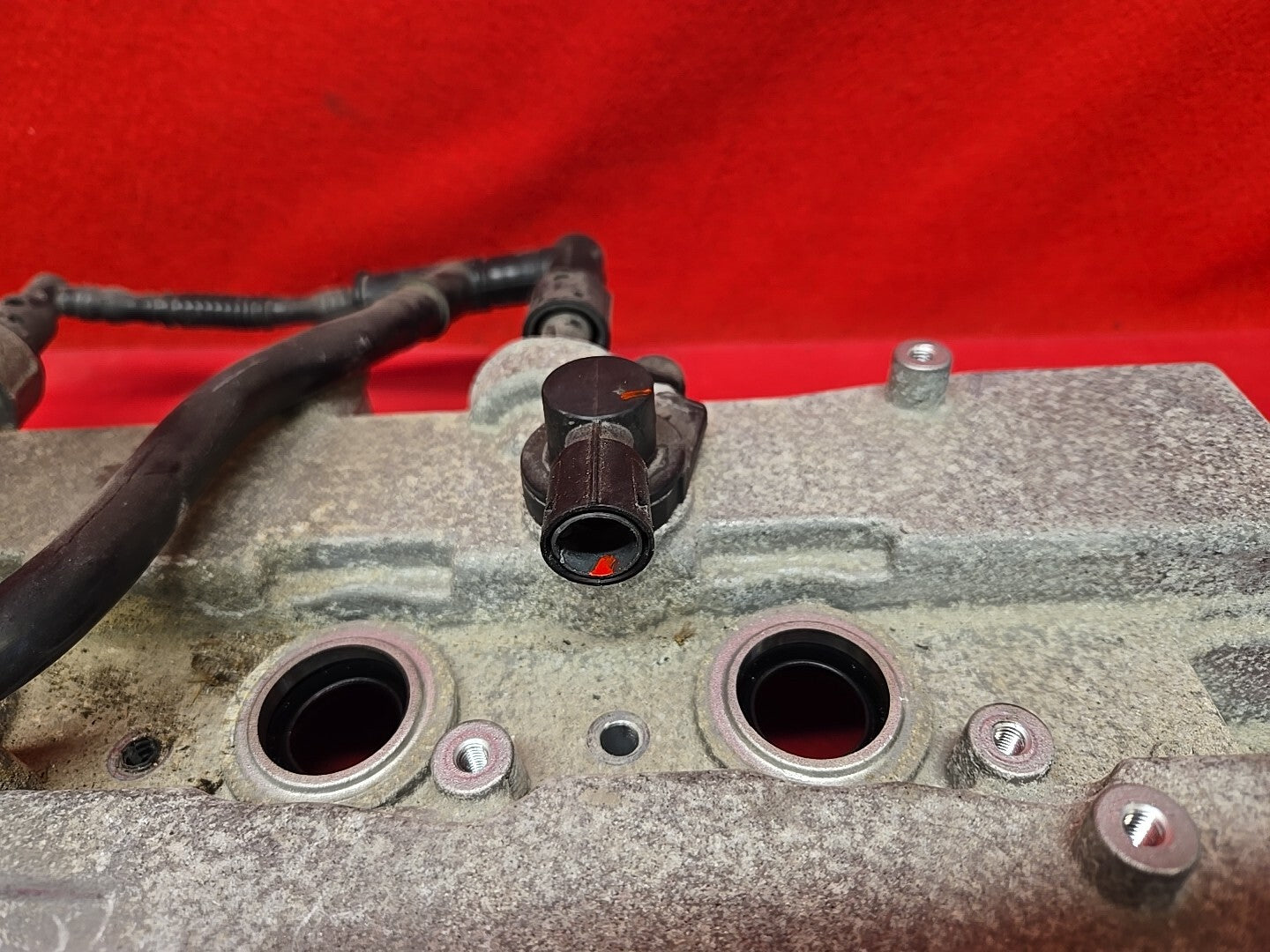 2013 - 2023 GMC Chevy Buick Cadillac L4 Camshaft Rocker Valve Cover 25201395