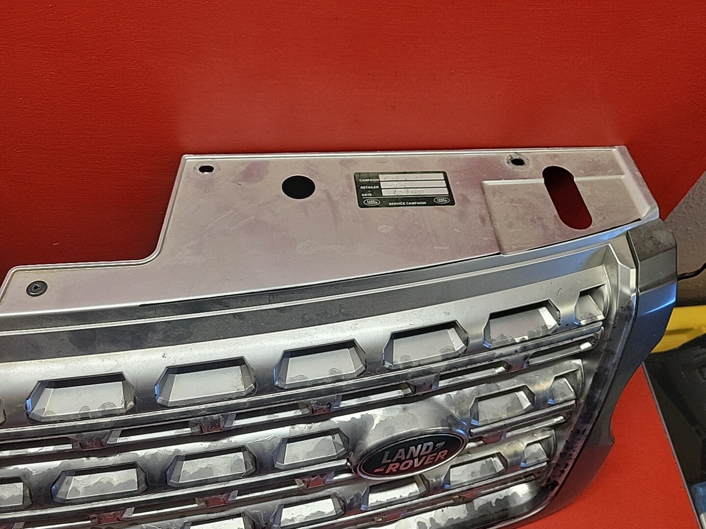 2013-2019 Land Rover Range Rover Front Upper Grille Silver LR077427