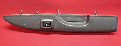 2002 2003 2004 Chevrolet Trailblazer Rear Right Door Arm Rest Gray 15155363