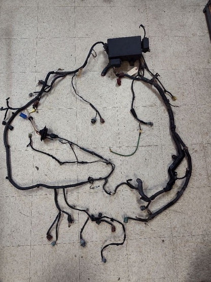 2003 2004 Toyota 4Runner Front End Engine Bay Wiring Harness w/ DAYTIME RUN ONLY