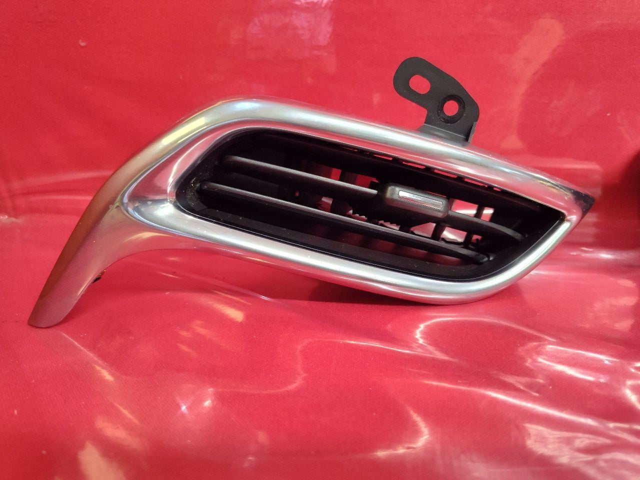 2018-2024 Chevy Chevrolet Equinox Instrument Panel Dash Air Vent Set of Four
