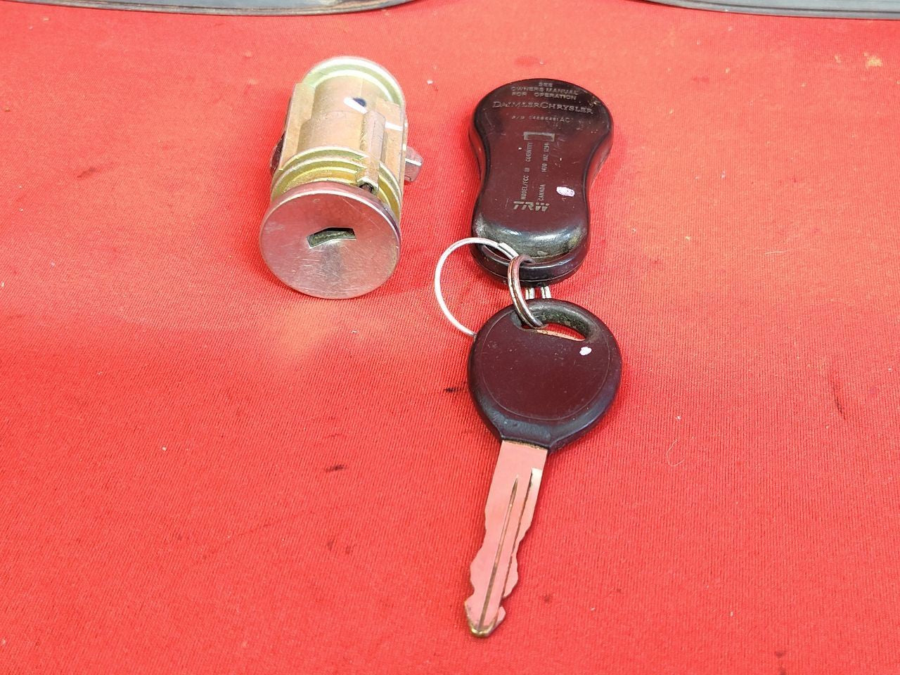 2001 Dodge Dakota Durango Ignition Lock Cylinder Door Handle Tumbler Key Set